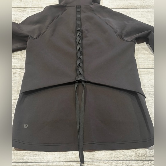 🍋Women’s Lululemon Tied to You Jacket size 6, black🍋 - Picture 5 of 16